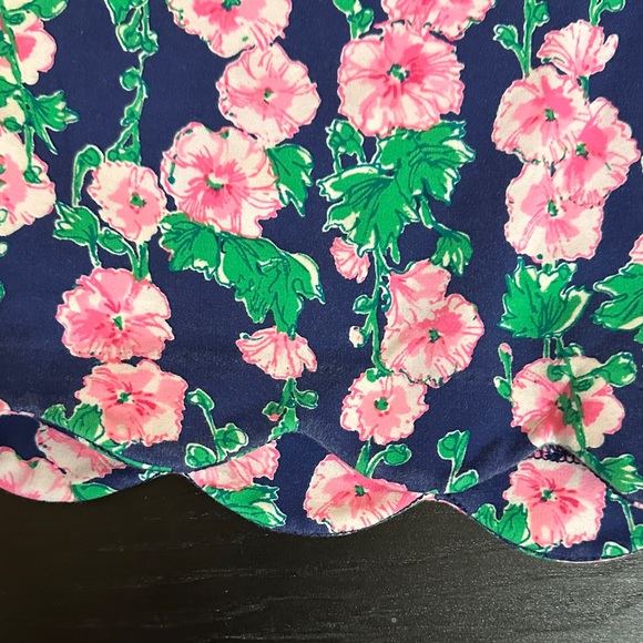 Lilly Pulitzer 7 inch Knit Shorts - Picture 2 of 5